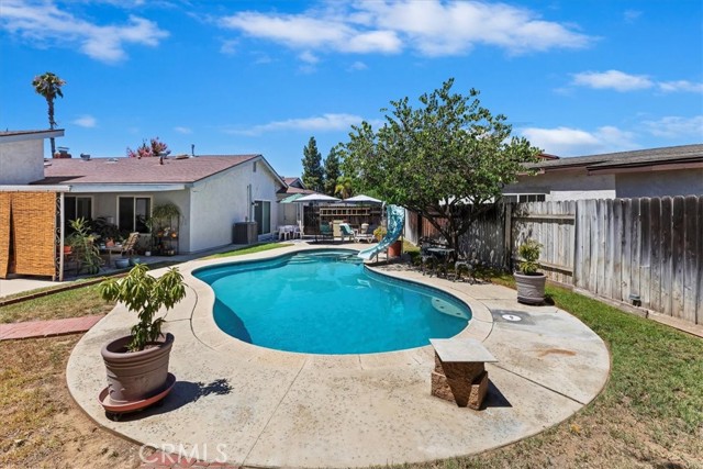 Detail Gallery Image 40 of 42 For 8676 Limestone Dr, Riverside,  CA 92504 - 3 Beds | 3 Baths