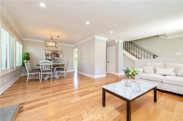 2214 Vista Hogar, Newport Beach CA: https://media.crmls.org/medias/ce56172f-5ba3-44ec-b960-cc79af6c33d2.jpg