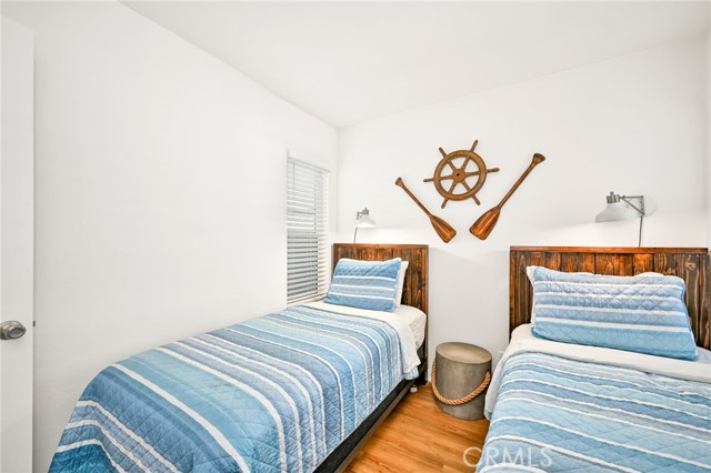 Detail Gallery Image 35 of 56 For 4103 Seashore, Newport Beach,  CA 92663 - 7 Beds | 4 Baths