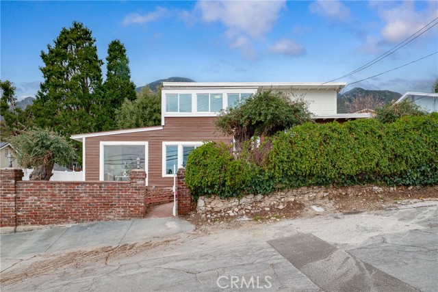 2423 Rockdell Street, La Crescenta CA: https://media.crmls.org/medias/ce56a76d-b76a-4266-a392-0d5b99fba9a5.jpg
