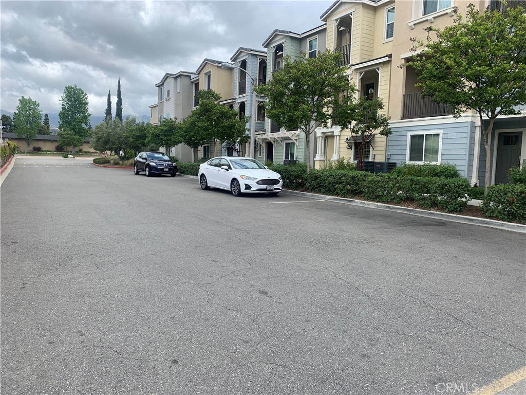 2737 Crimson Way, Pomona, CA 91767
