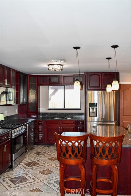 Detail Gallery Image 9 of 27 For 10831 Monte Vista, Phelan,  CA 92371 - 3 Beds | 2 Baths