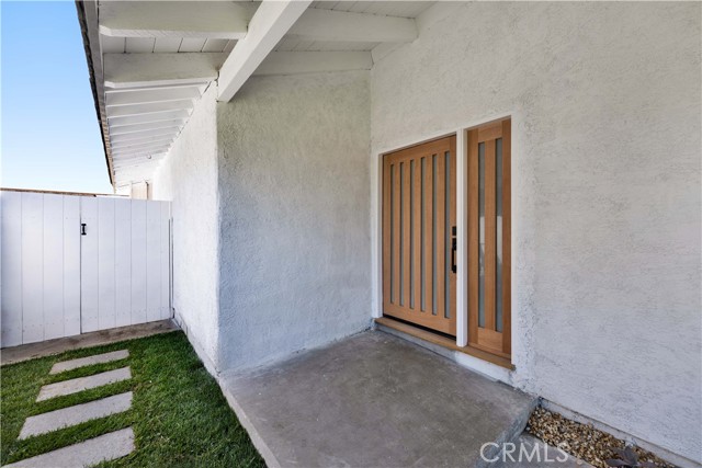 Image 6 of 50 For 17837 San Rafael Street