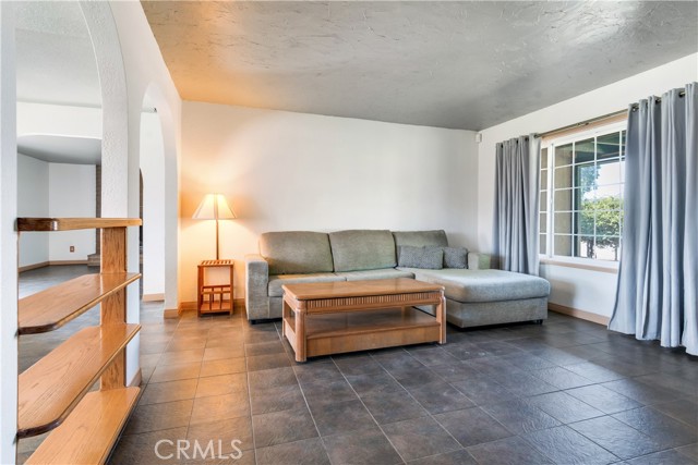 Detail Gallery Image 7 of 33 For 682 W Avenue L, Calimesa,  CA 92320 - 3 Beds | 2 Baths