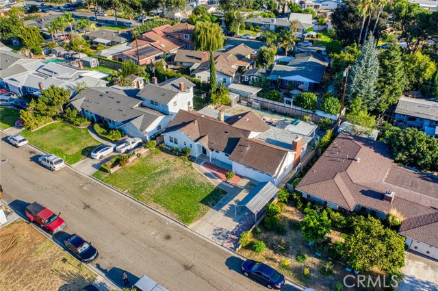 10072 Roselee Drive, Garden Grove CA: https://media.crmls.org/medias/ce594595-1754-4a6f-86ca-2eec16aa06e6.jpg