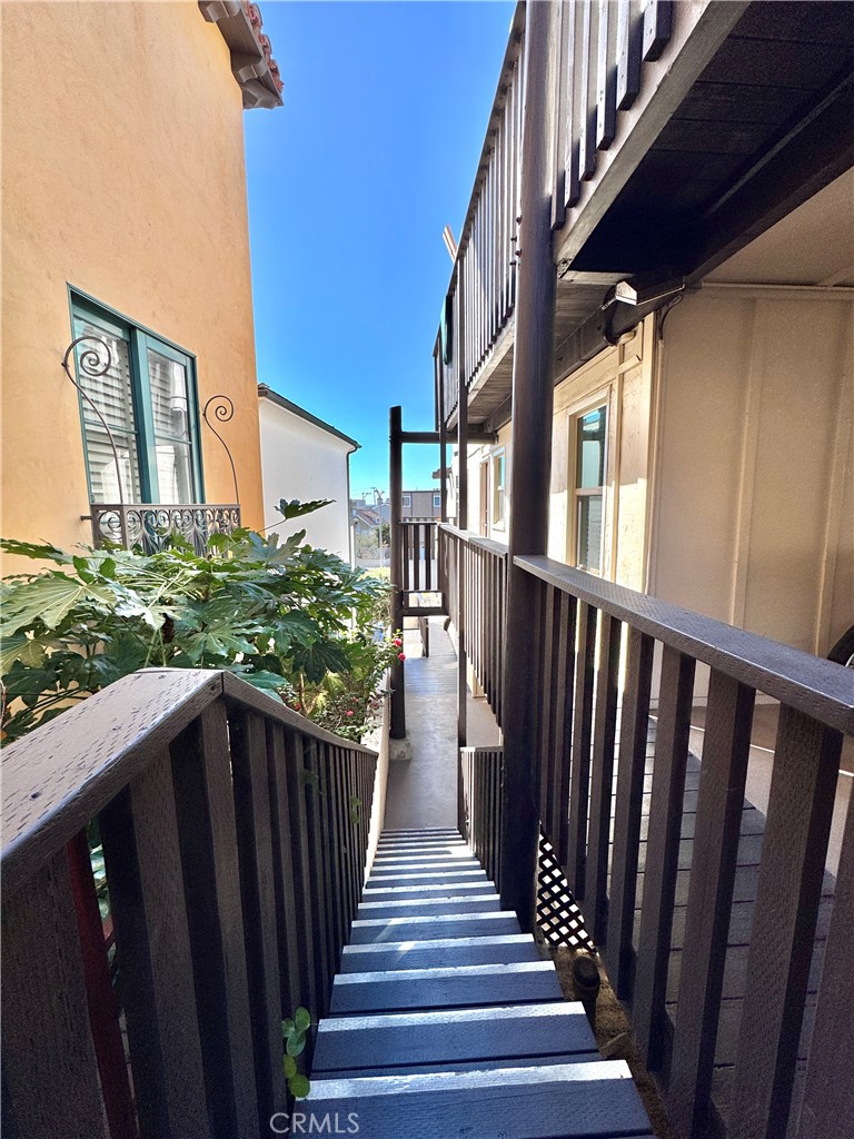 1912 Hermosa Avenue