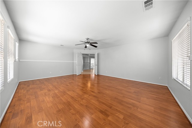 12337 Columbia Lane, Eastvale CA: https://media.crmls.org/medias/ce5a8712-37a3-46c4-b0b5-7c6a693b971c.jpg