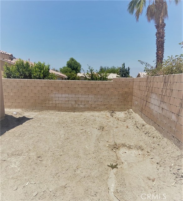 83898 Carolina Court, Indio CA: https://media.crmls.org/medias/ce5adf6f-8d30-491c-956a-d8c493ccc26f.jpg