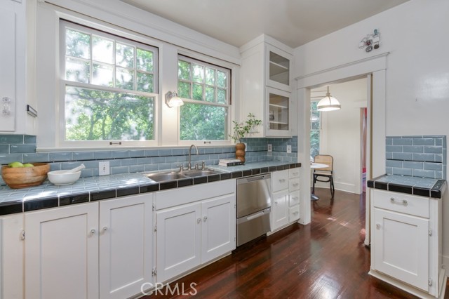 Detail Gallery Image 18 of 66 For 605 E Home Ave, Fresno,  CA 93728 - 5 Beds | 4/1 Baths