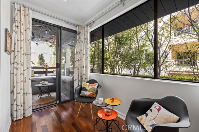 1830 Westholme Avenue, Los Angeles CA: https://media.crmls.org/medias/ce5b2bef-e758-4a08-a7a4-6ad7c2b70633.jpg