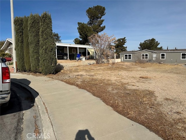 Detail Gallery Image 2 of 3 For 13964 Victoria Ct, Victorville,  CA 92395 - – Beds | – Baths