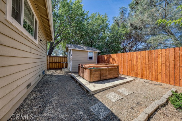 Detail Gallery Image 29 of 60 For 2165 Oakcrest Dr, Lakeport,  CA 95453 - 4 Beds | 2/1 Baths