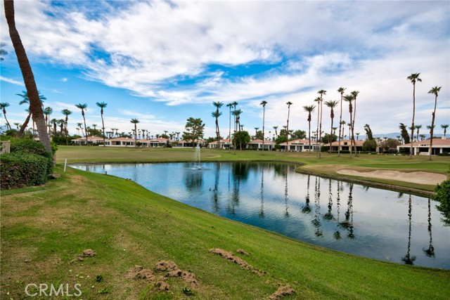 44980 Olympic Court, Indian Wells CA: https://media.crmls.org/medias/ce5c134f-73bc-4ac6-8141-ebc925ec9665.jpg