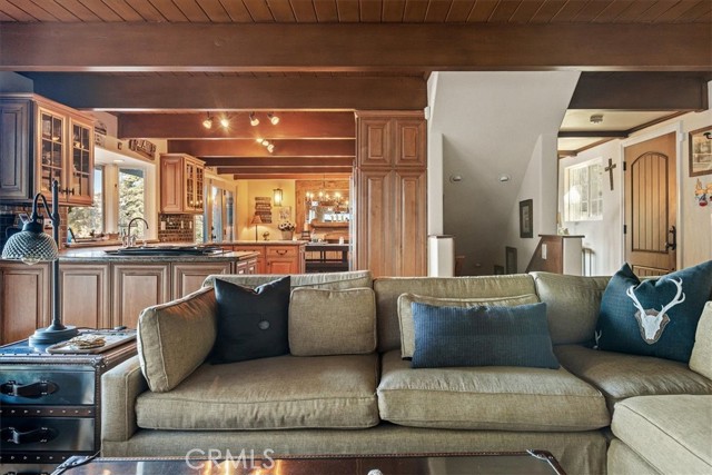 Detail Gallery Image 6 of 41 For 28906 Palisades Dr, Lake Arrowhead,  CA 92352 - 4 Beds | 3/1 Baths