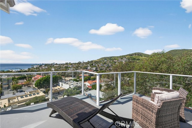 Detail Gallery Image 59 of 74 For 405 Blumont St, Laguna Beach,  CA 92651 - 5 Beds | 6/1 Baths