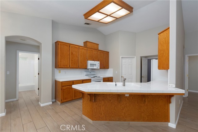 Detail Gallery Image 7 of 35 For 1276 Panorama Point Ct, Merced,  CA 95340 - 4 Beds | 3 Baths