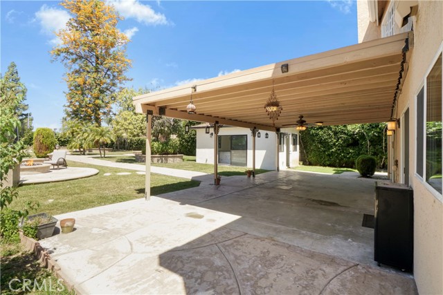 9455 Brandon Court, Northridge CA: https://media.crmls.org/medias/ce5d9df0-e540-4457-8c04-5a95dfc38d0e.jpg