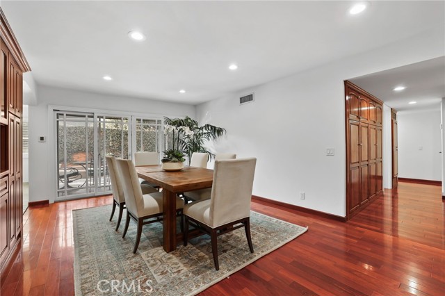 10351 Lassen Street, Los Alamitos CA: https://media.crmls.org/medias/ce5dca17-7e7a-4c7b-af2f-e644b875eade.jpg
