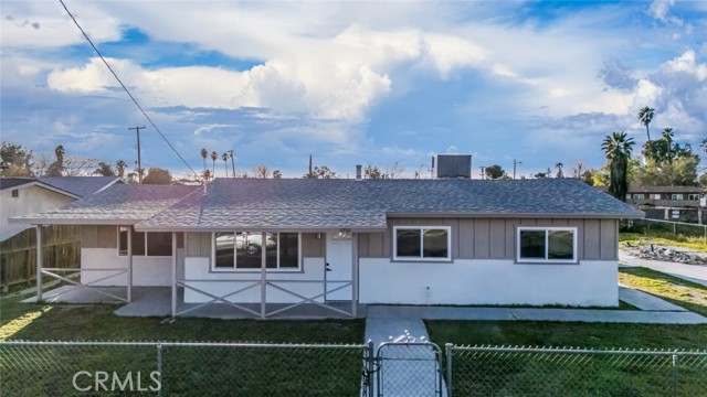 Detail Gallery Image 17 of 39 For 2701 Houchin, Bakersfield,  CA 93304 - 4 Beds | 2 Baths