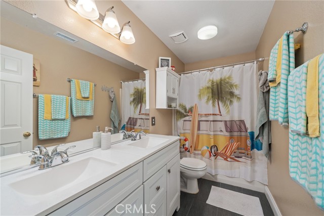 Detail Gallery Image 38 of 54 For 15532 Skylark Ave, Fontana,  CA 92336 - 4 Beds | 2/1 Baths