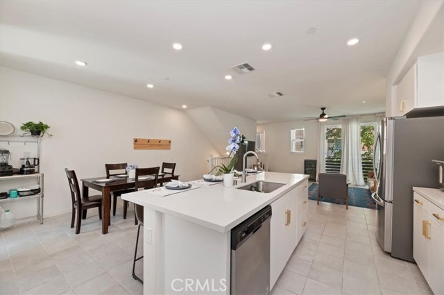 11012 Serenity Drive, Rancho Cucamonga CA: https://media.crmls.org/medias/ce5e461c-3d00-4564-a98e-a552a9013b2f.jpg