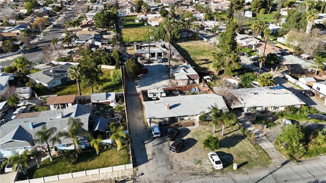 Detail Gallery Image 10 of 11 For 1918 E Oakland, Hemet,  CA 92544 - 2 Beds | 3 Baths