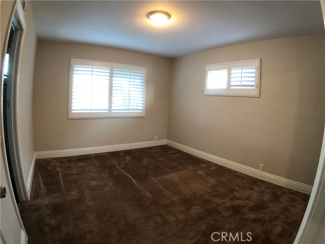 Detail Gallery Image 8 of 11 For 19572 Constellation Ln, Huntington Beach,  CA 92646 - 3 Beds | 2 Baths