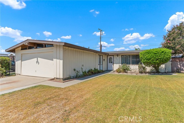 8429 Decosta AVE