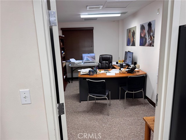 Image 6 of 17 For 1050 Las Tablas Road  5