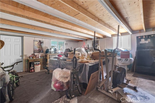 3261 Viola Drive, Riverside CA: https://media.crmls.org/medias/ce5fdc30-ae75-4827-9a67-096fe909fa09.jpg