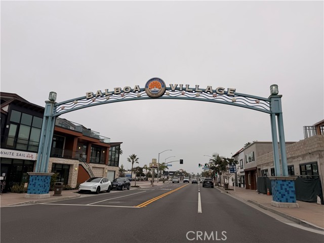 Detail Gallery Image 28 of 31 For 418 #a E Oceanfront, Newport Beach,  CA 92661 - 3 Beds | 2 Baths