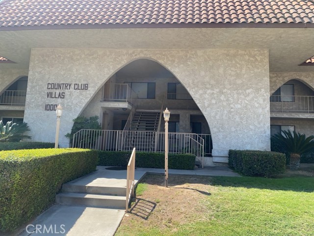 1000 Central Avenue, Riverside CA: https://media.crmls.org/medias/ce622d02-8d48-4fbf-a547-0c3df65d8a49.jpg