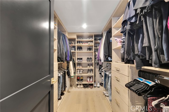 Detail Gallery Image 25 of 40 For 4941 Rigoletto St, Woodland Hills,  CA 91364 - 3 Beds | 2/1 Baths