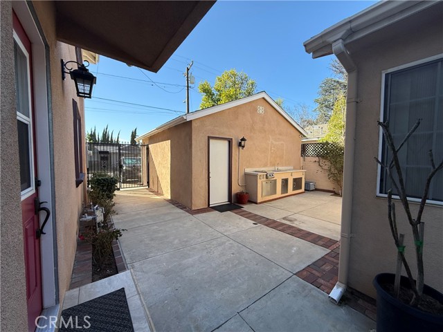 6046 N Willard Avenue, San Gabriel CA: https://media.crmls.org/medias/ce6350e4-3045-41c5-bf1b-e82ac47587a2.jpg