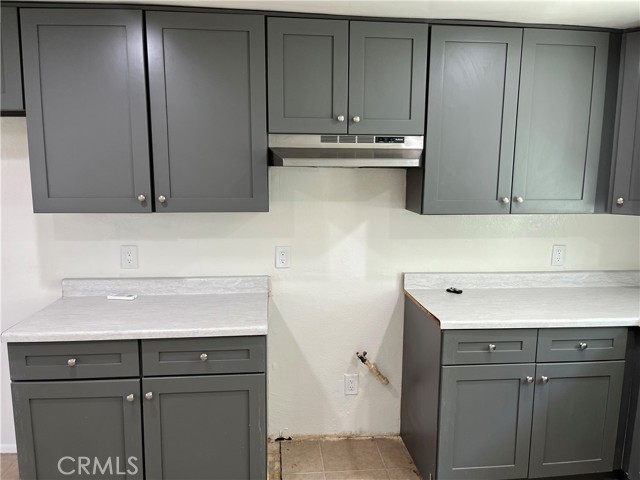 Detail Gallery Image 4 of 33 For 1257 Velasco, Los Angeles,  CA 90023 - 4 Beds | 1 Baths