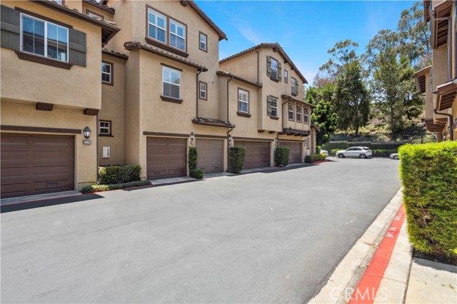 205 Danbrook, Irvine CA: https://media.crmls.org/medias/ce63b5ec-0f2c-460f-9168-5a686e988f58.jpg