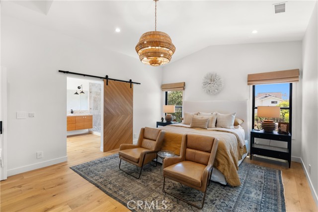 20 Whistling Isle, Irvine CA: https://media.crmls.org/medias/ce63d5b5-0bf2-4a8e-8892-89d225479253.jpg