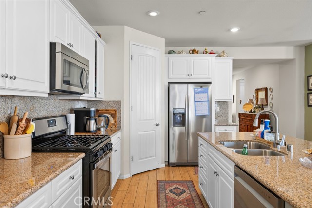 Detail Gallery Image 13 of 37 For 19120 Tiempo, Apple Valley,  CA 92308 - 3 Beds | 2 Baths