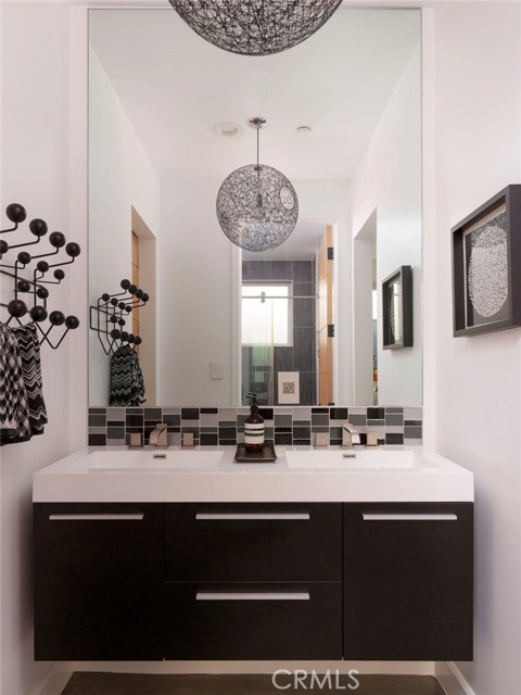 Detail Gallery Image 20 of 50 For 5473 E 4th, Long Beach,  CA 90814 - 3 Beds | 2/1 Baths