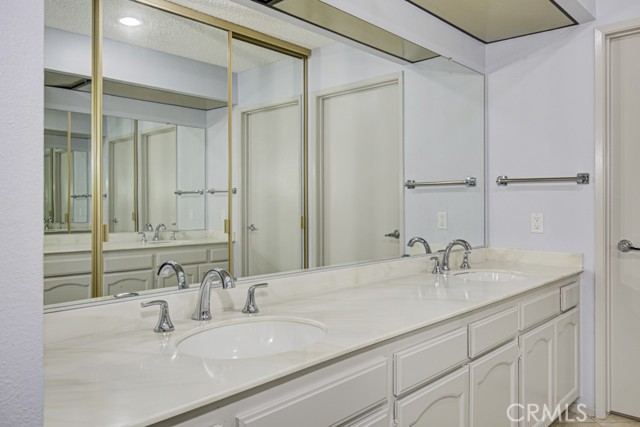 Detail Gallery Image 21 of 28 For 3510 Bahia Blanca 3c,  Laguna Woods,  CA 92637 - 2 Beds | 2 Baths