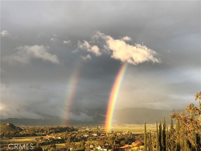 28291 Vista Del Valle, Hemet CA: https://media.crmls.org/medias/ce646aba-216b-4d6b-92f8-09faa64c34ec.jpg