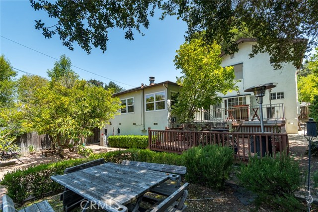 10109 Parr Avenue, Sunland CA: https://media.crmls.org/medias/ce647254-502c-4a63-b7d2-36d1c22e7ebe.jpg