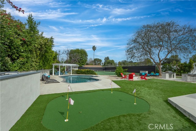 Detail Gallery Image 28 of 36 For 22637 Erwin St, Woodland Hills,  CA 91367 - 6 Beds | 5/1 Baths