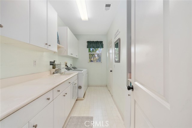 Detail Gallery Image 24 of 34 For 4682 Meadow Dr., Carlsbad,  CA 92010 - 5 Beds | 4 Baths