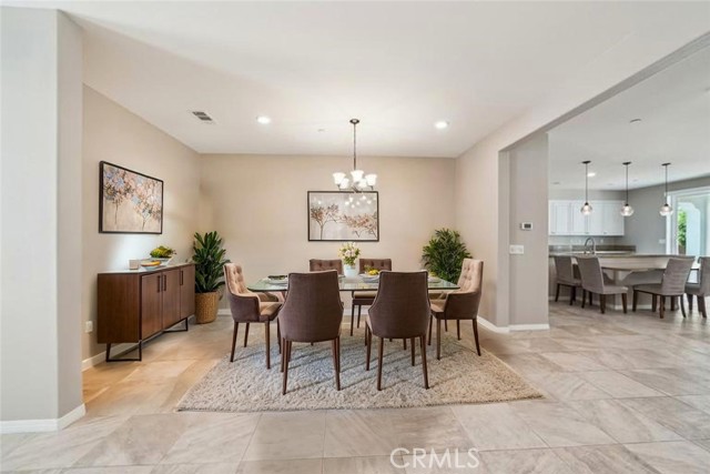 6125 Coopers Hawk Drive, Jurupa Valley CA: https://media.crmls.org/medias/ce65a1a1-7ed3-41f7-a43e-58fd7764e0c7.jpg