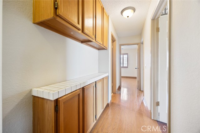 5795 Blackbird Lane, La Verne CA: https://media.crmls.org/medias/ce65f22c-31f2-472f-90c1-ab0cf092b019.jpg
