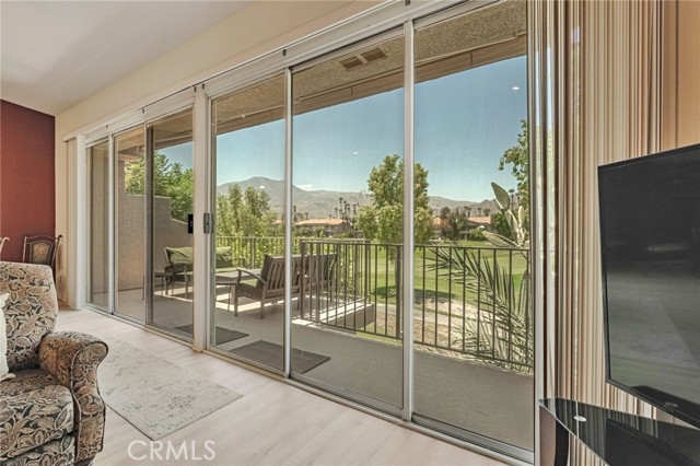 55353 Winged Foot, La Quinta CA: https://media.crmls.org/medias/ce660c89-8375-4b3b-ba11-82faba1d6c60.jpg