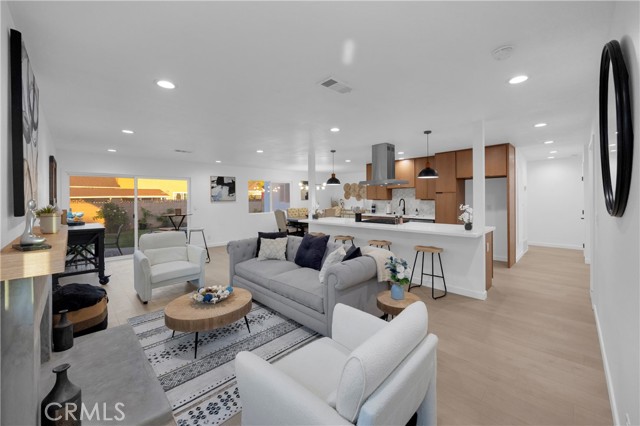 Image 9 of 33 For 10592 Pamela