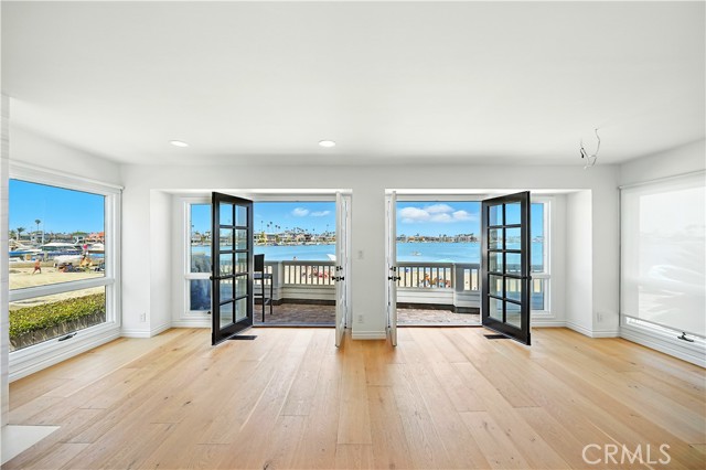 Detail Gallery Image 8 of 26 For 6310 Bayshore Walk, Long Beach,  CA 90803 - 3 Beds | 2 Baths