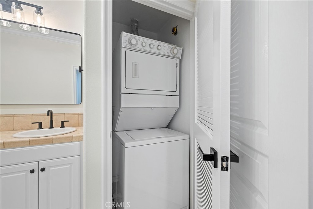 Ce672734 D272 4c16 9538 1fc7ec51c58c